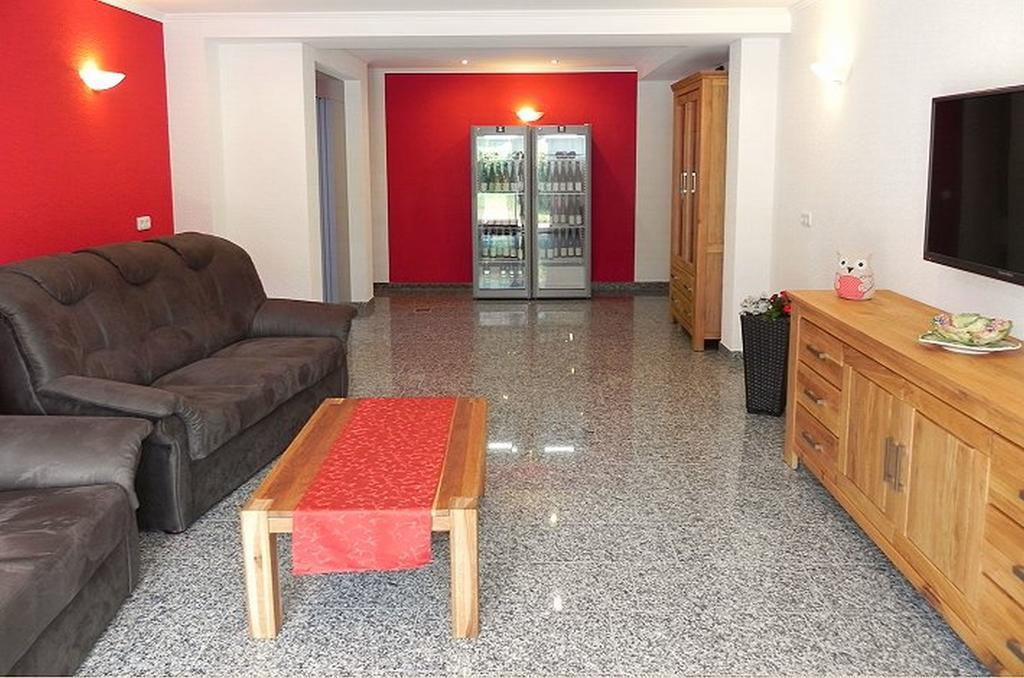 Gaestehaus Freimuth Mesenich Luaran gambar
