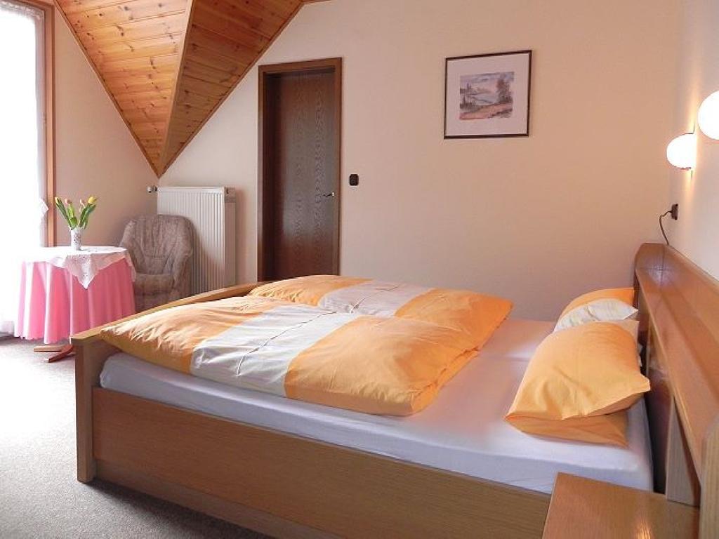 Gaestehaus Freimuth Mesenich Luaran gambar